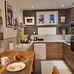 Artist House With Piano And Charming Garden Dom wakacyjny *