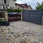 Dom wakacyjny Artist House With Piano And Charming Garden *