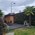 Artist House With Piano And Charming Garden Dom wakacyjny