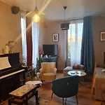 Dom wakacyjny Artist House With Piano And Charming Garden