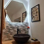 Dom wakacyjny Artist House With Piano And Charming Garden