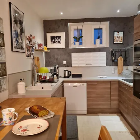 Artist House With Piano And Charming Garden Prázdninový dům *