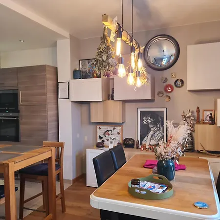 Artist House With Piano And Charming Garden Prázdninový dům