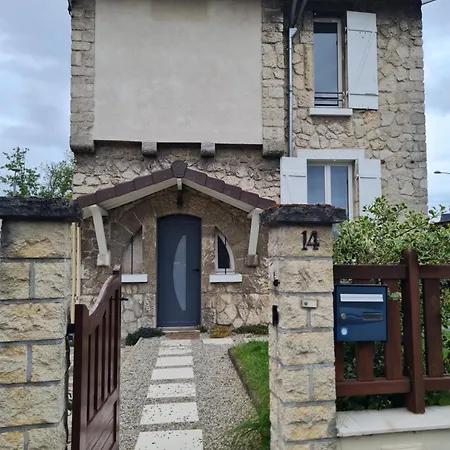 Artist House With Piano And Charming Garden Remeš