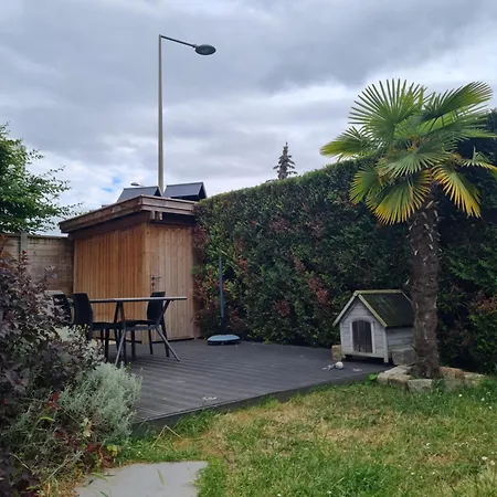 Artist House With Piano And Charming Garden Prázdninový dům