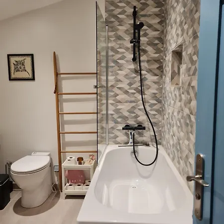 Artist House With Piano And Charming Garden Prázdninový dům *