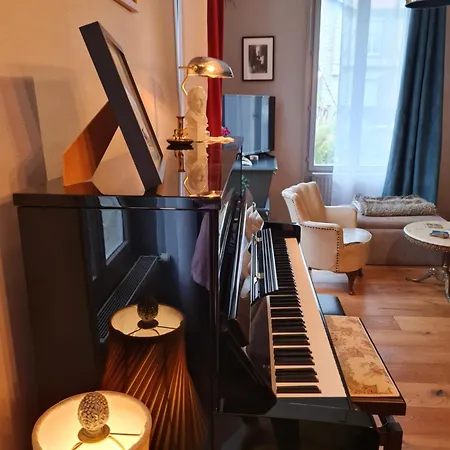 Artist House With Piano And Charming Garden *